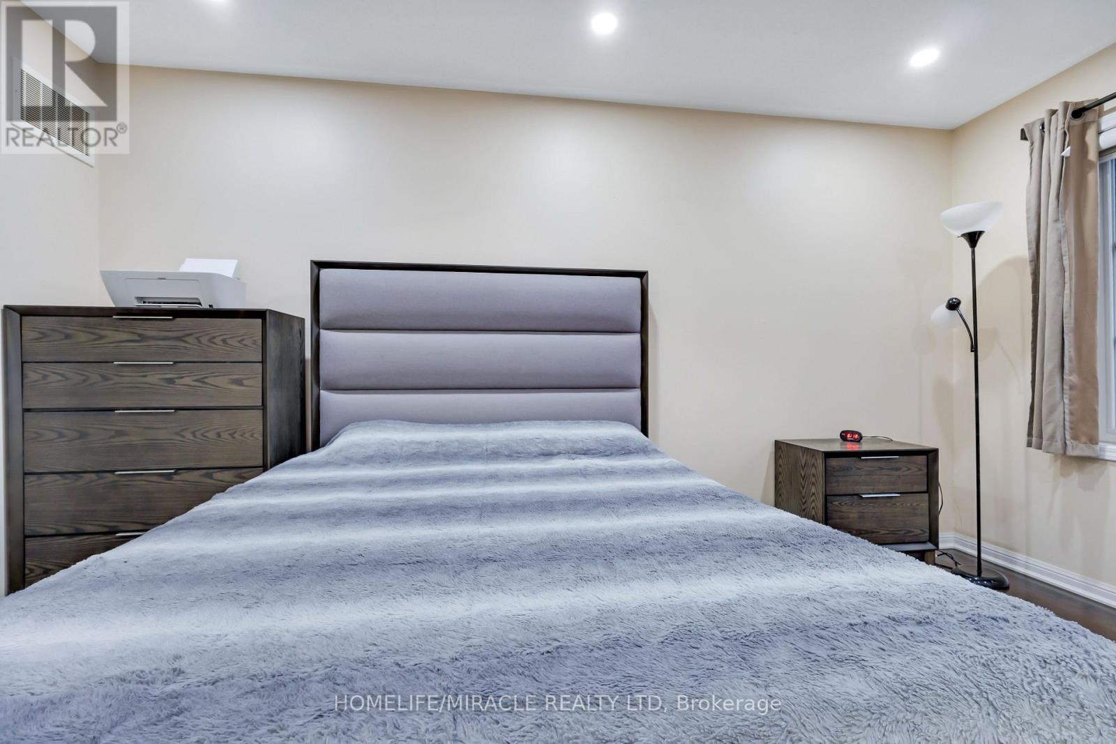 160 Baycliffe Crescent, Brampton, Ontario  L7A 3Z3 - Photo 29 - W12952958