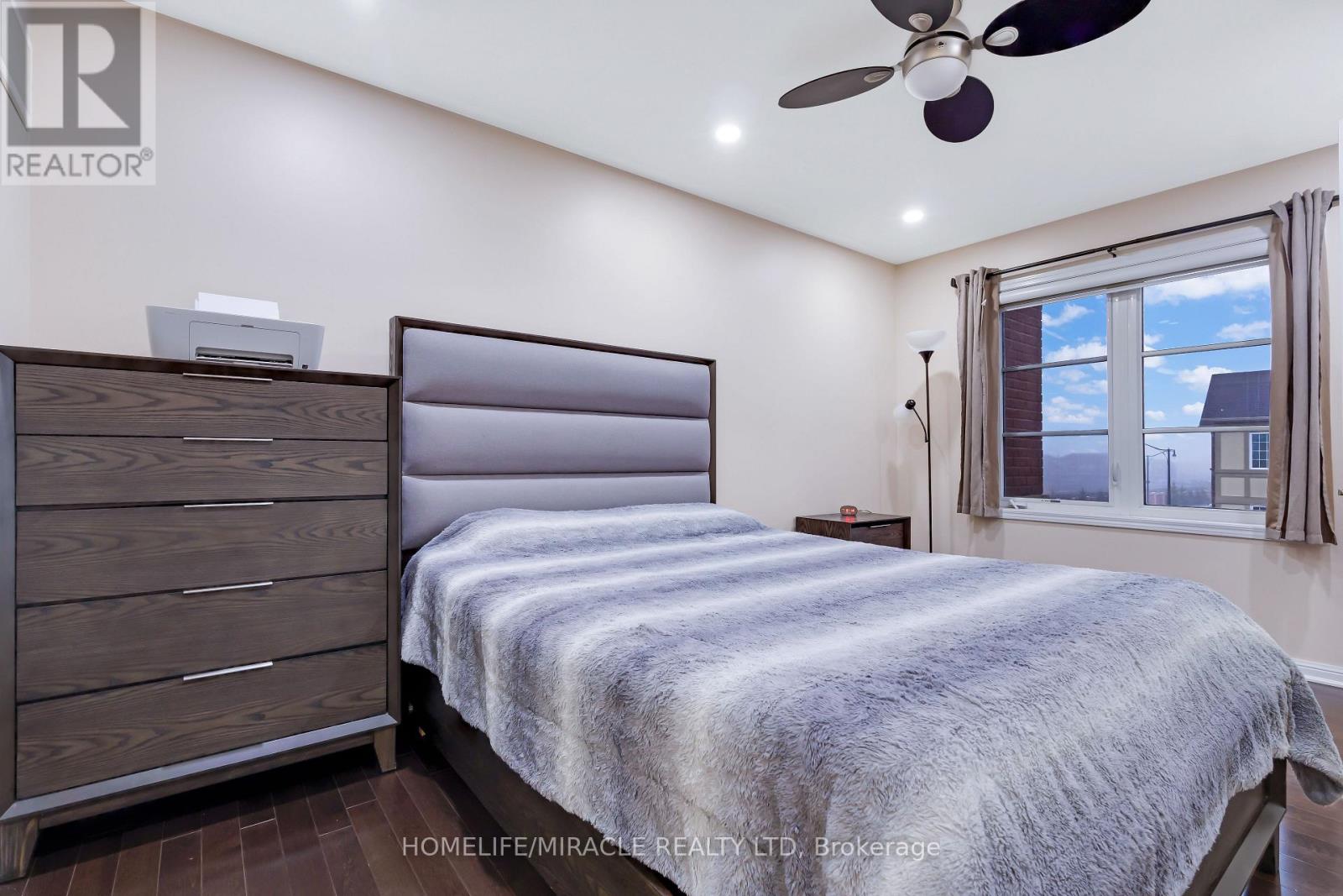 160 Baycliffe Crescent, Brampton, Ontario  L7A 3Z3 - Photo 30 - W12952958