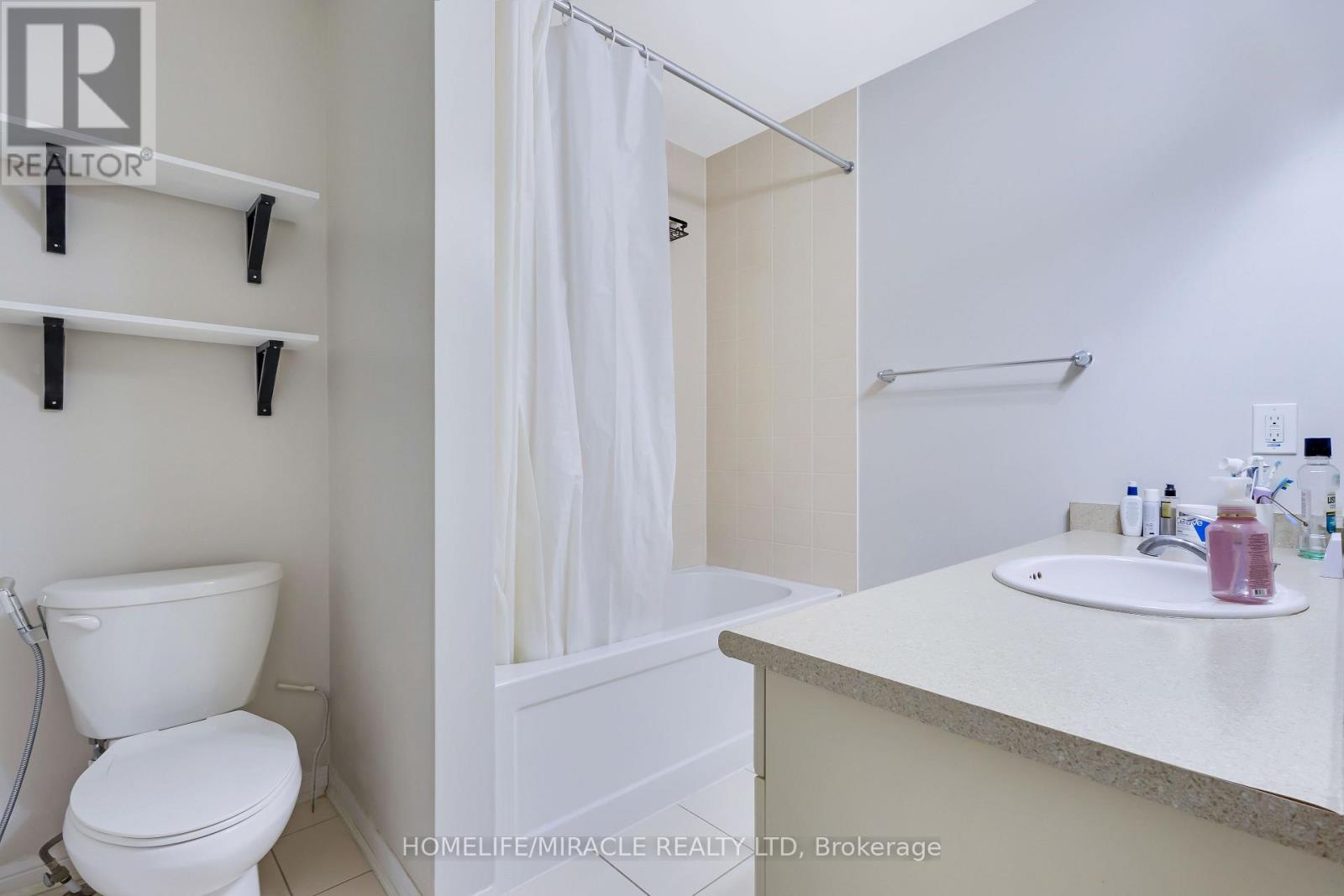 160 Baycliffe Crescent, Brampton, Ontario  L7A 3Z3 - Photo 34 - W12952958