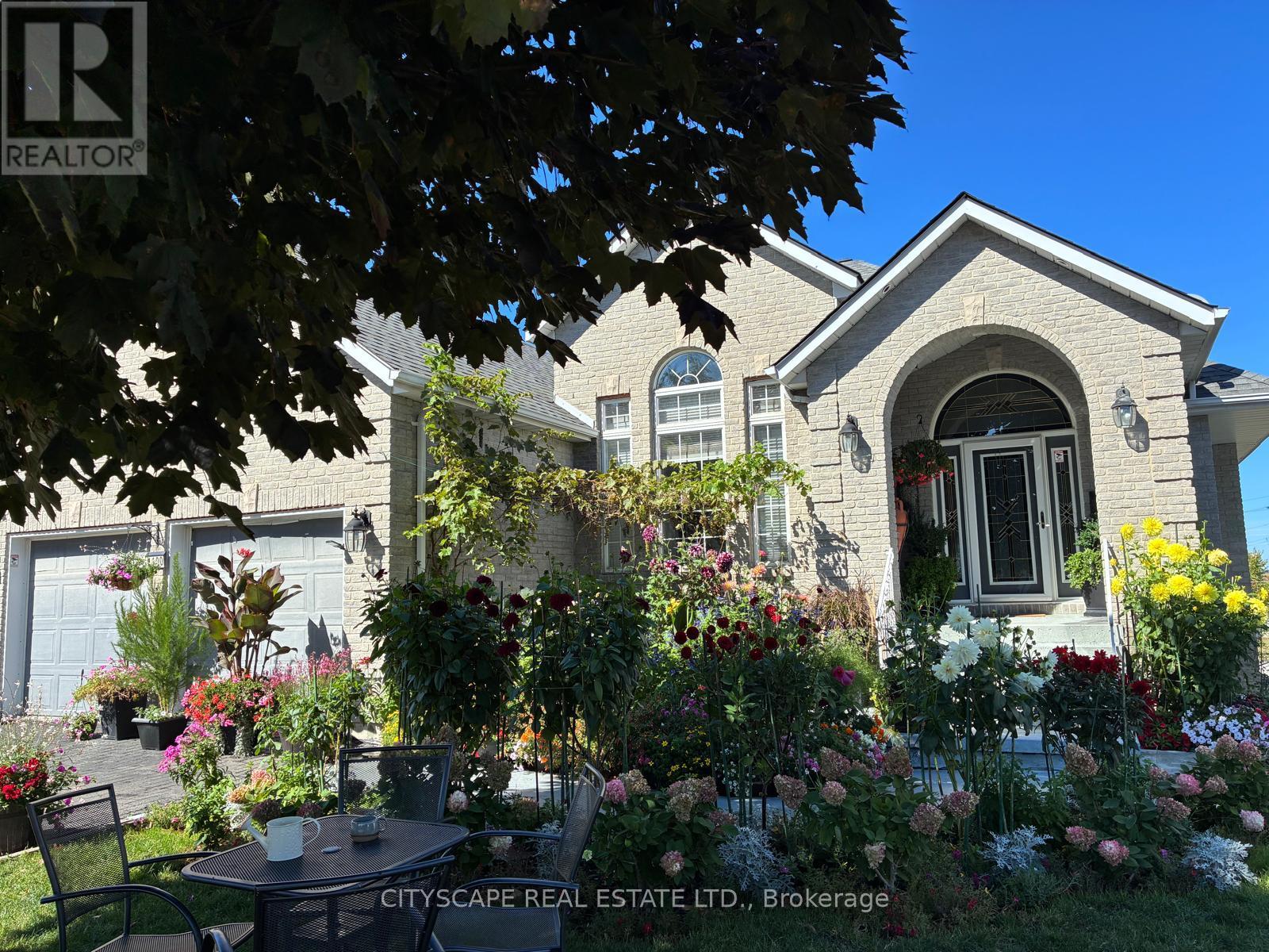 1100 EARNHART STREET, Kingston, Ontario