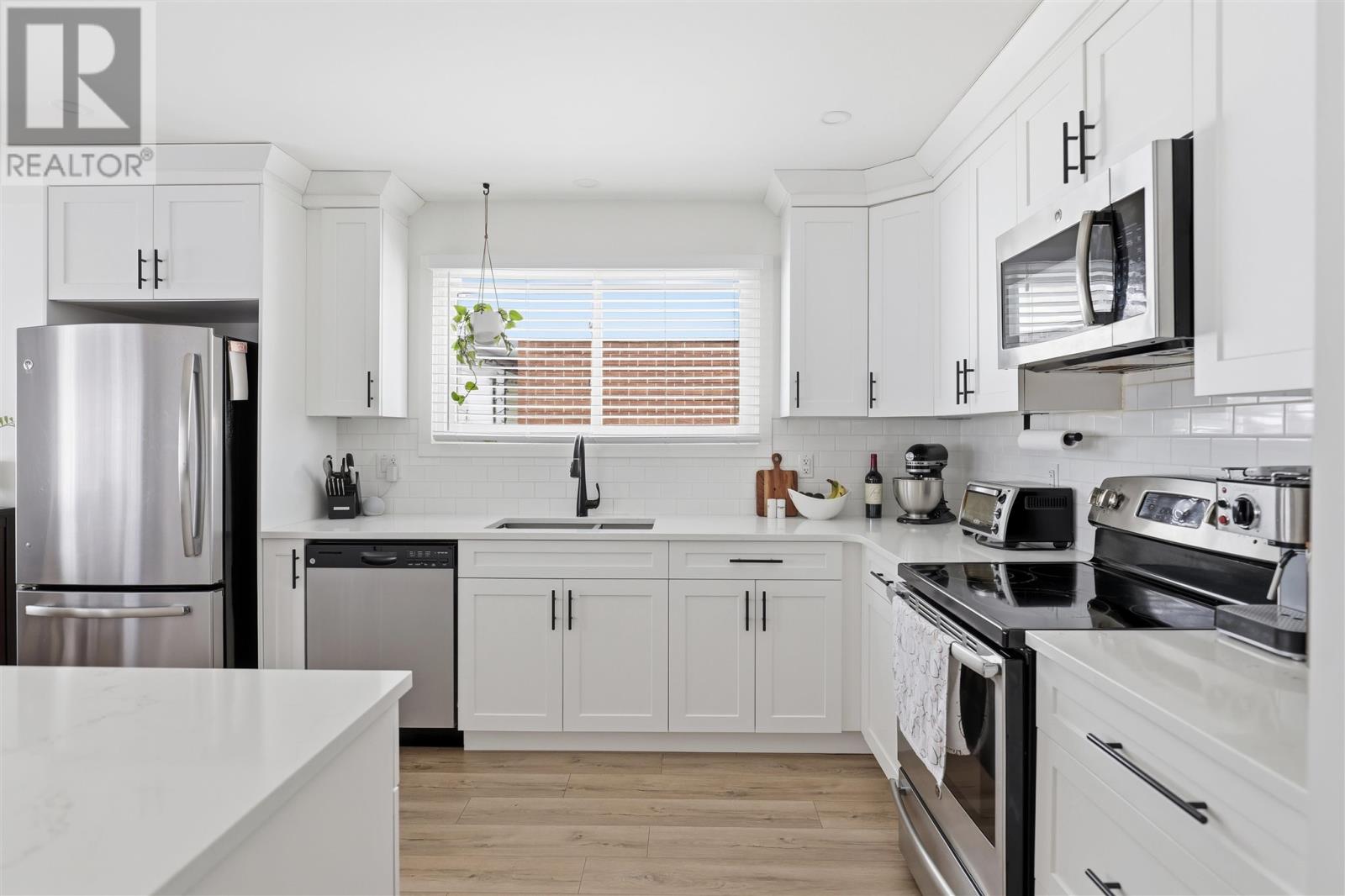 44 Koprash Ct, Sault Ste. Marie, Ontario  P6B 5R9 - Photo 7 - SM260573