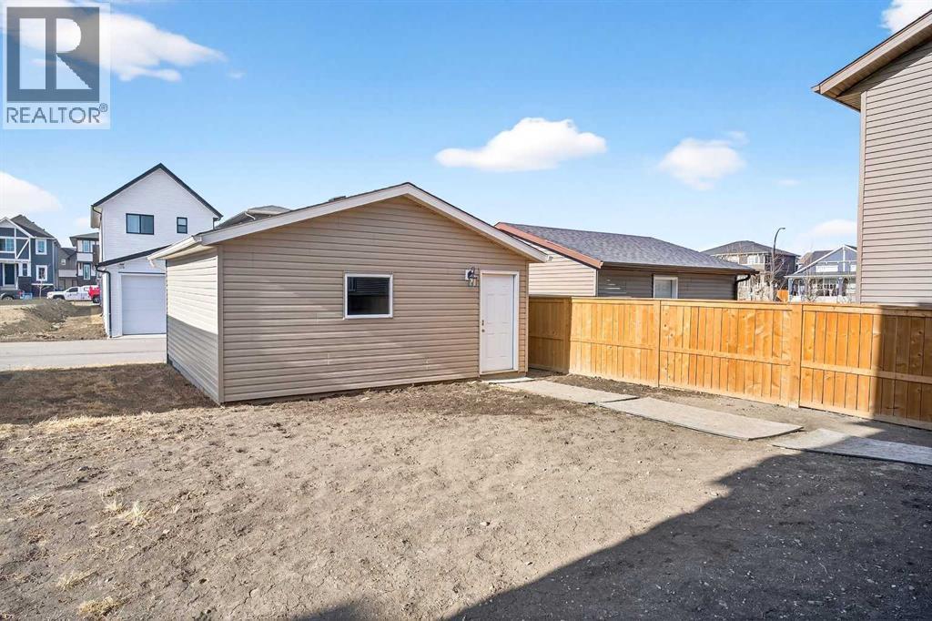 825 Reynolds Manor SW, Airdrie, Alberta  T4B 5G2 - Photo 39 - A2288924