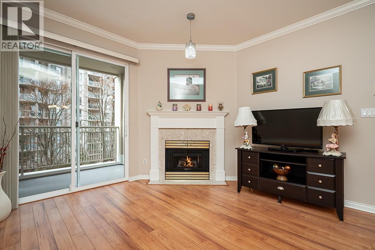 313 3098 Guildford Way, Coquitlam, British Columbia  V3B 7W8 - Photo 2 - R3106680