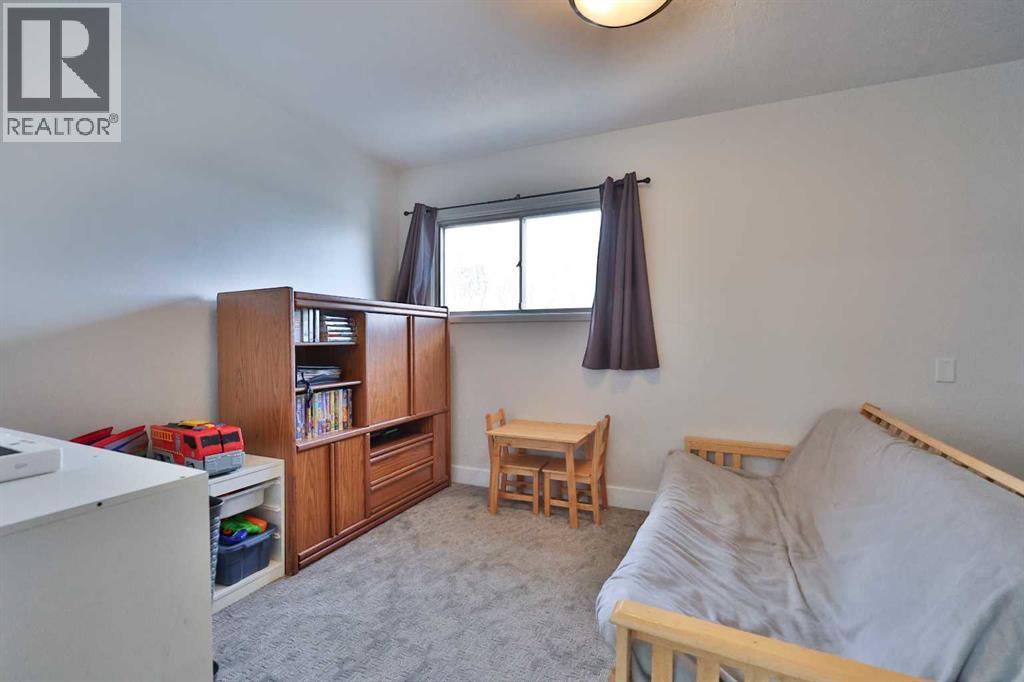 54 S 200 W, Raymond, Alberta  T0K 2S0 - Photo 24 - A2296321