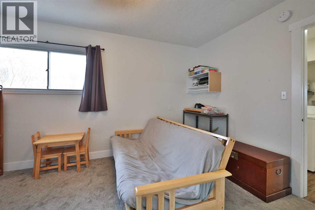 54 S 200 W, Raymond, Alberta  T0K 2S0 - Photo 25 - A2296321