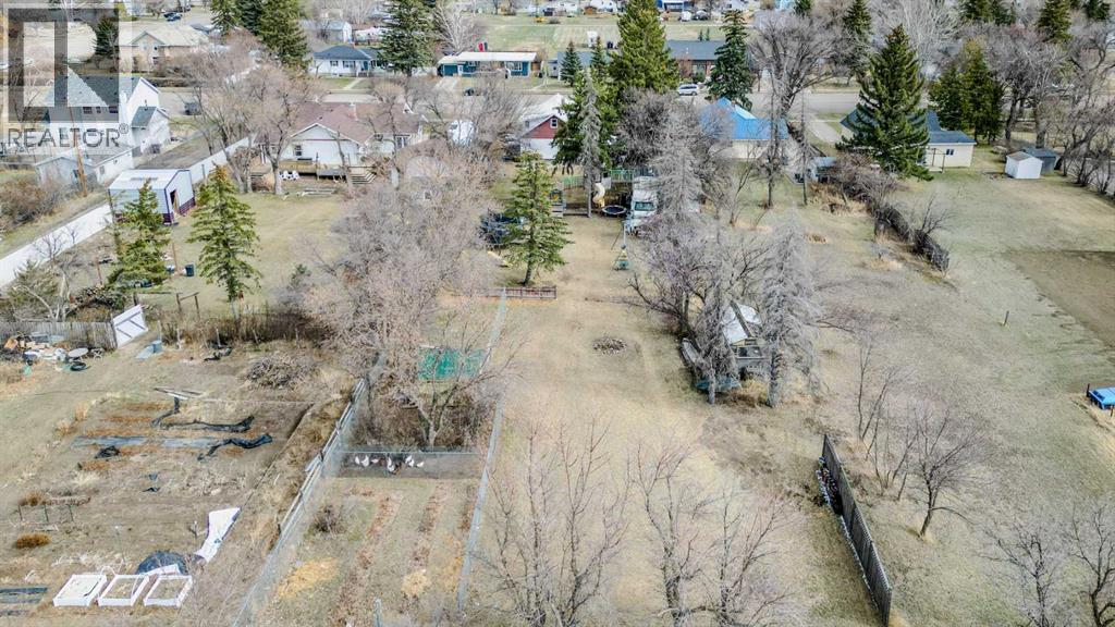 54 S 200 W, Raymond, Alberta  T0K 2S0 - Photo 41 - A2296321