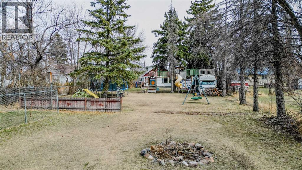 54 S 200 W, Raymond, Alberta  T0K 2S0 - Photo 43 - A2296321