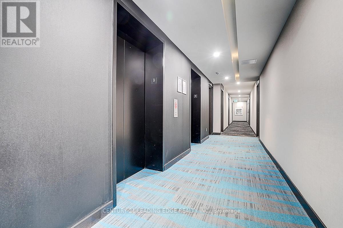 B904 - 292 Verdale Crossing, Markham, Ontario  L6G 0H6 - Photo 5 - N12956790