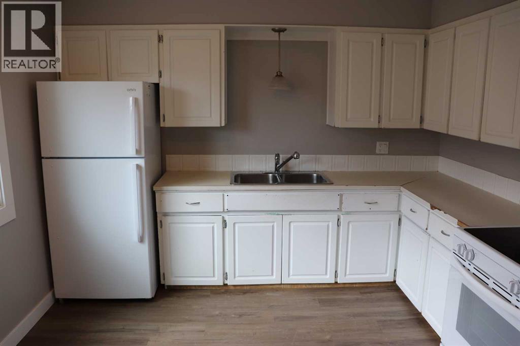 7, 113 Hardisty Avenue, Hinton, Alberta  T7V 1C4 - Photo 7 - A2298586