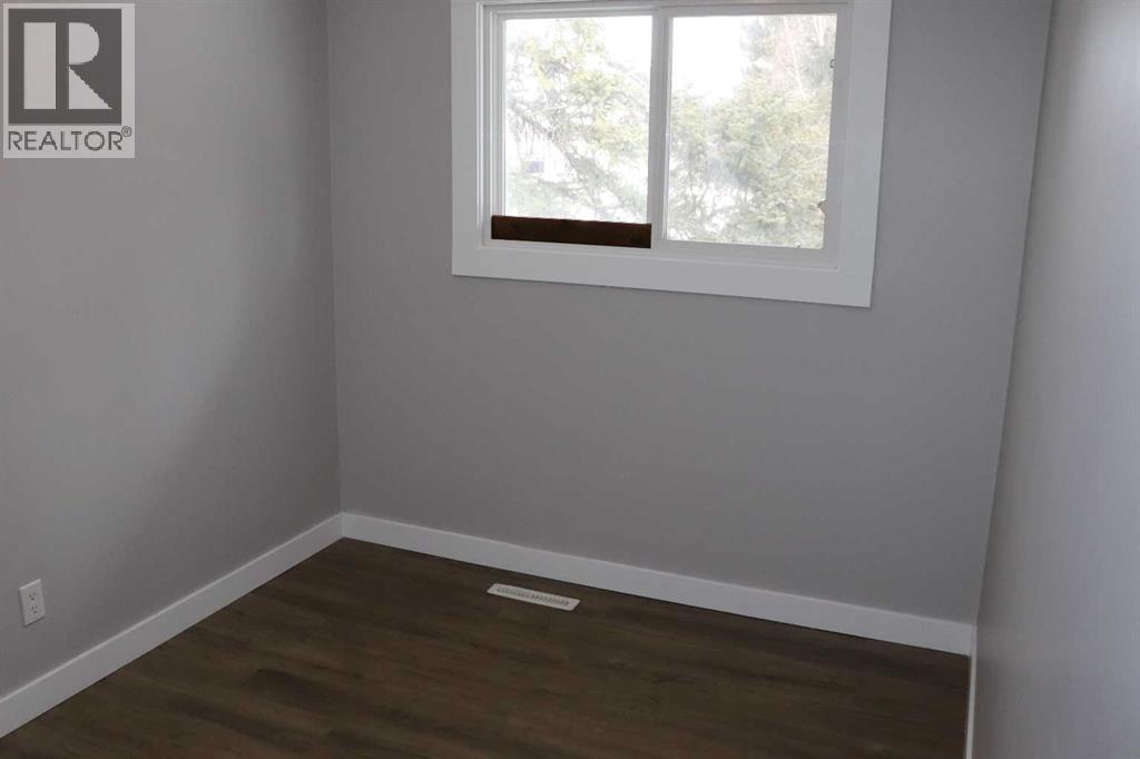 7, 113 Hardisty Avenue, Hinton, Alberta  T7V 1C4 - Photo 11 - A2298586