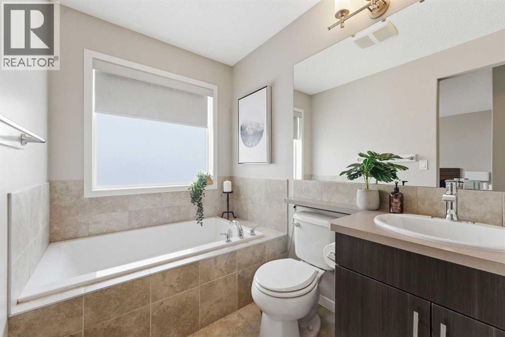 413 Nolanfield Way NW, Calgary, Alberta  T3R 0L8 - Photo 17 - A2298389