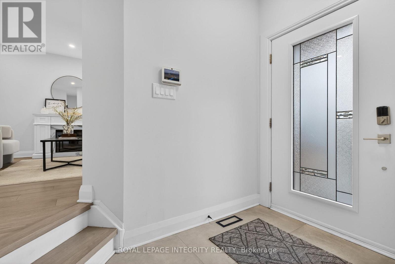 25 Berry Glen Street, Ottawa, Ontario  K2G 7A5 - Photo 3 - X12956912