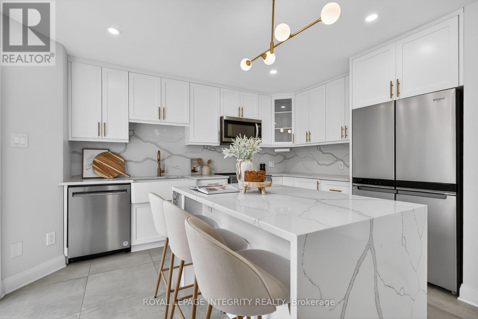 25 Berry Glen Street, Ottawa, Ontario  K2G 7A5 - Photo 9 - X12956912