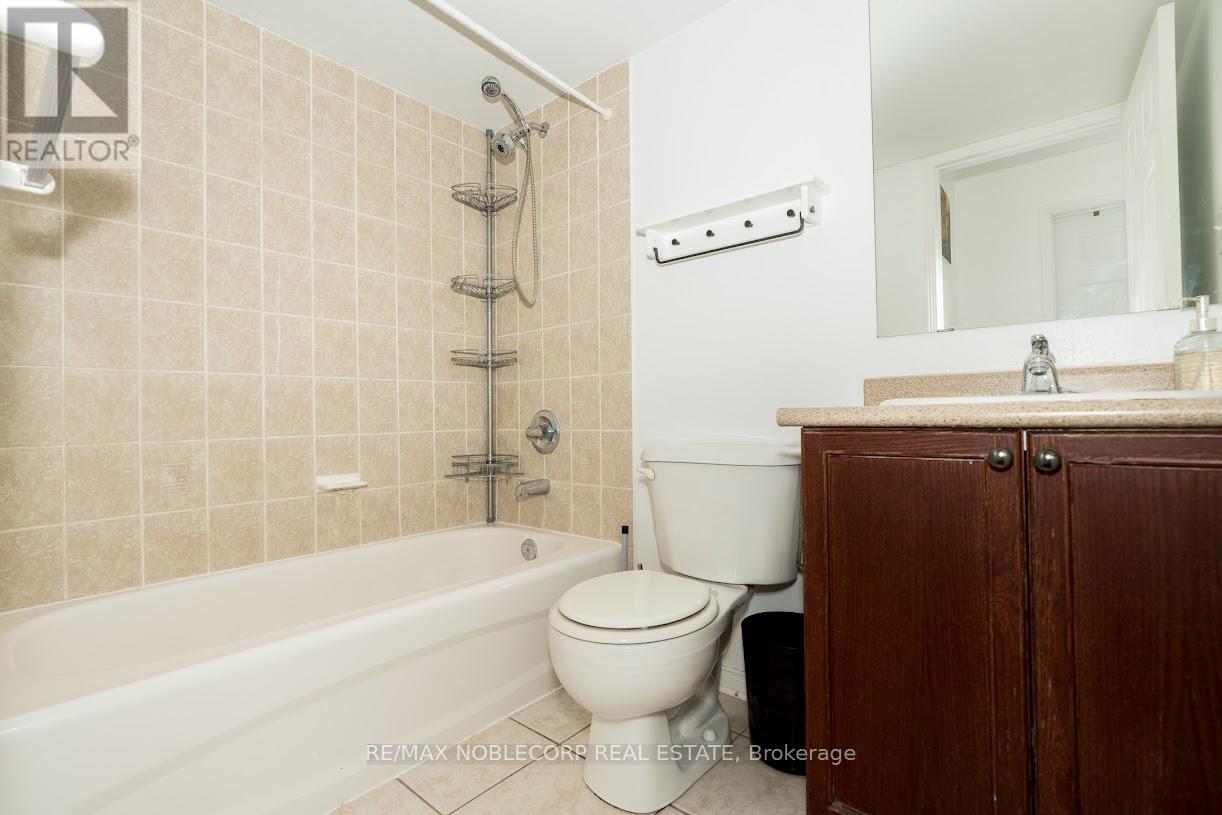 192 - 4975 Southampton Drive, Mississauga, Ontario L5M 8E4 - Photo 8 - W12863860