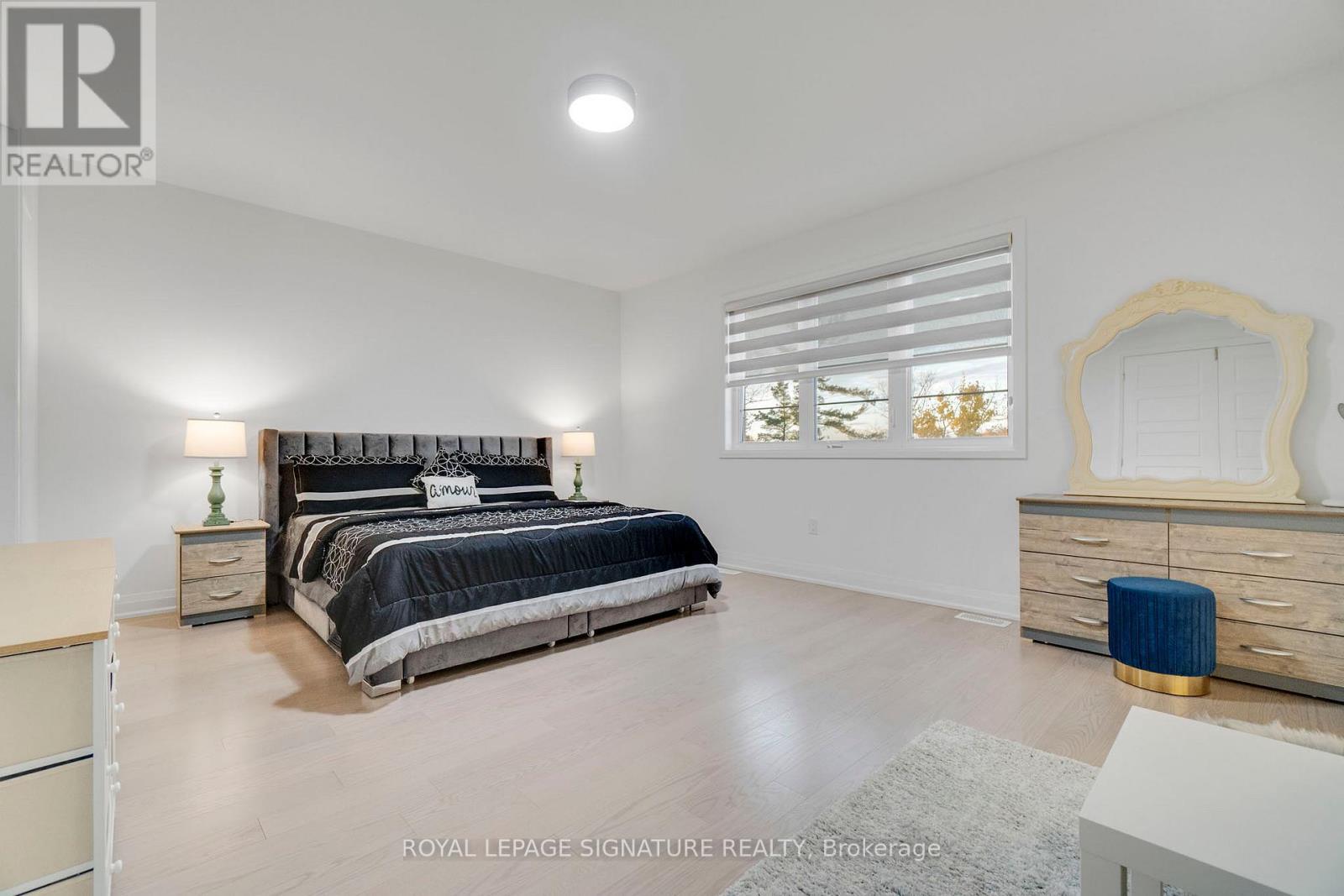 Main-Upper - 3255 Harasym Trail N, Oakville, Ontario  L6M 5N6 - Photo 31 - W12955752