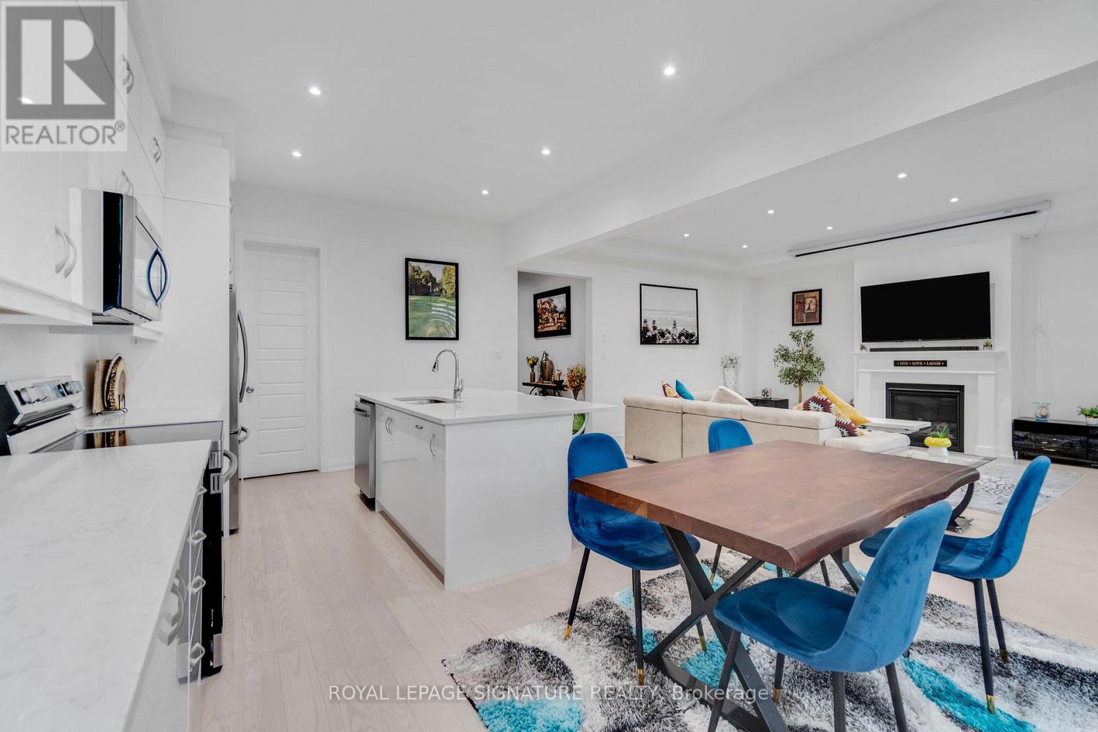 Main-Upper - 3255 Harasym Trail N, Oakville, Ontario  L6M 5N6 - Photo 22 - W12955752