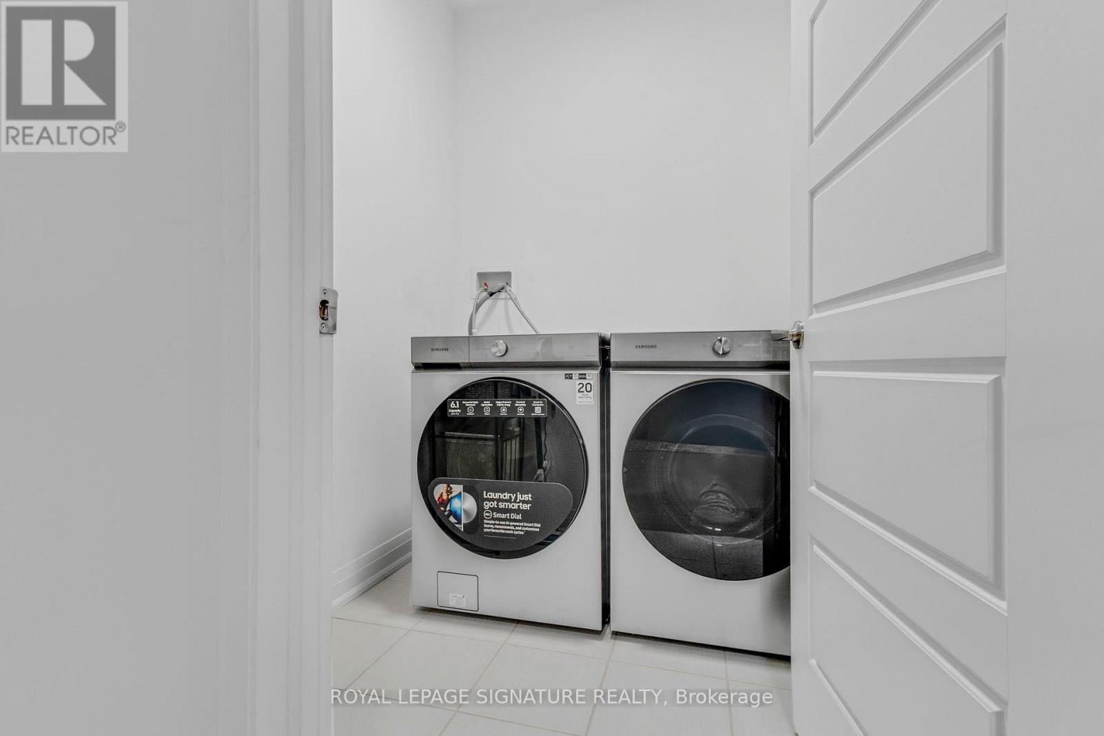 Main-Upper - 3255 Harasym Trail N, Oakville, Ontario  L6M 5N6 - Photo 44 - W12955752