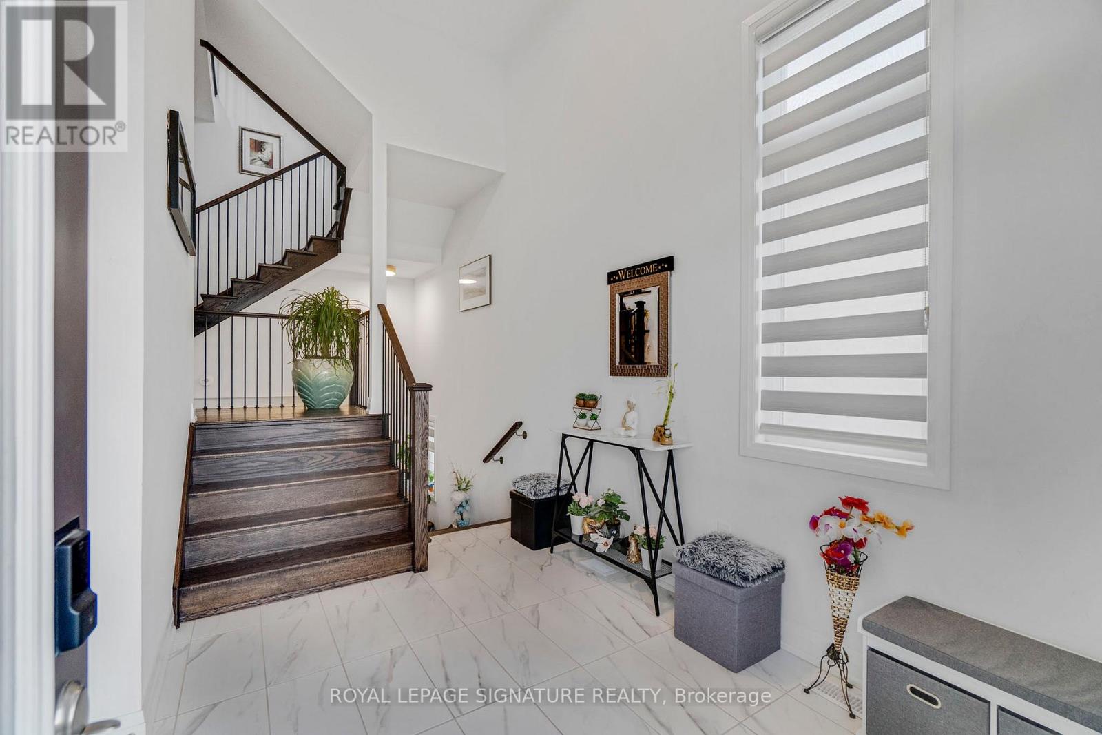 Main-Upper - 3255 Harasym Trail N, Oakville, Ontario  L6M 5N6 - Photo 5 - W12955752