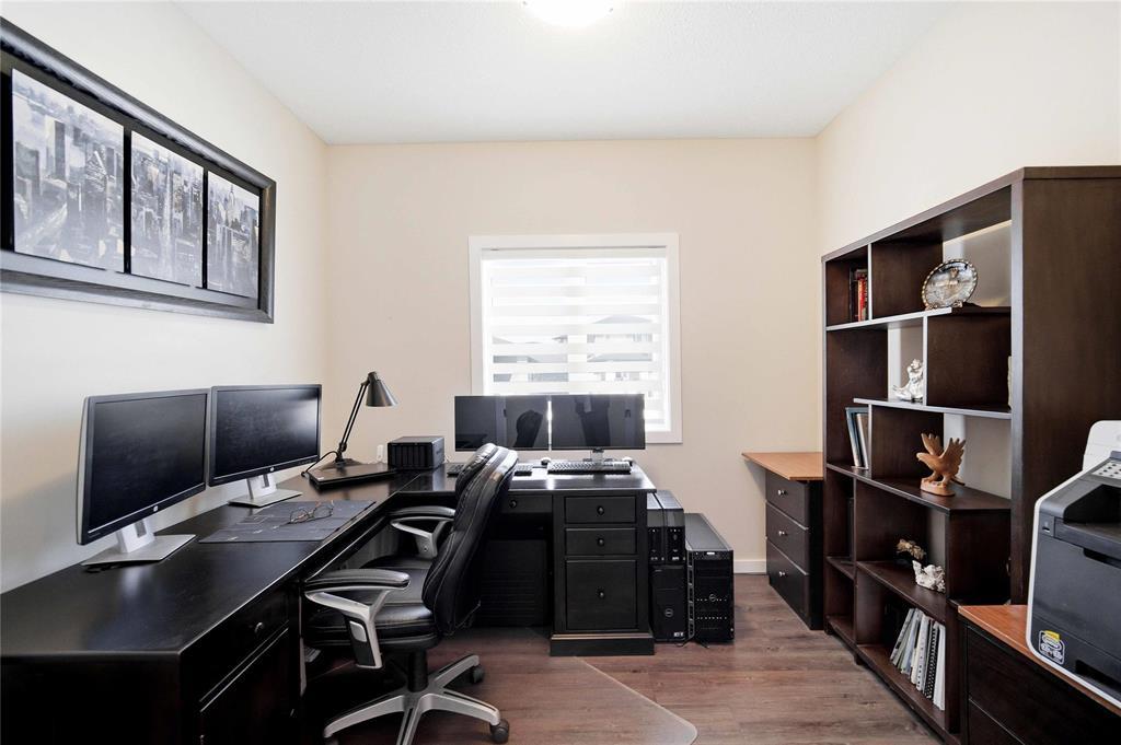 71 Bramblewood Court, Winnipeg, Manitoba  R3Y 0T1 - Photo 4 - 202606231