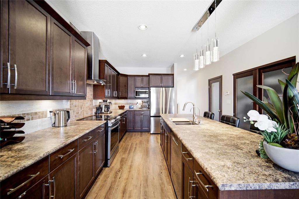 71 Bramblewood Court, Winnipeg, Manitoba  R3Y 0T1 - Photo 7 - 202606231