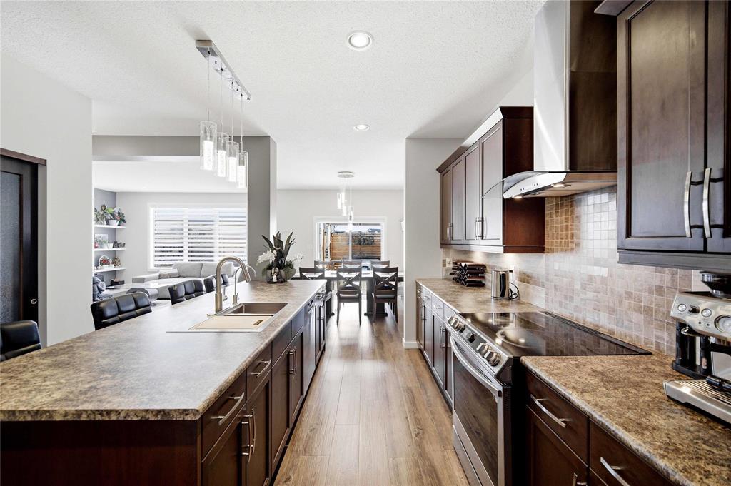 71 Bramblewood Court, Winnipeg, Manitoba  R3Y 0T1 - Photo 8 - 202606231