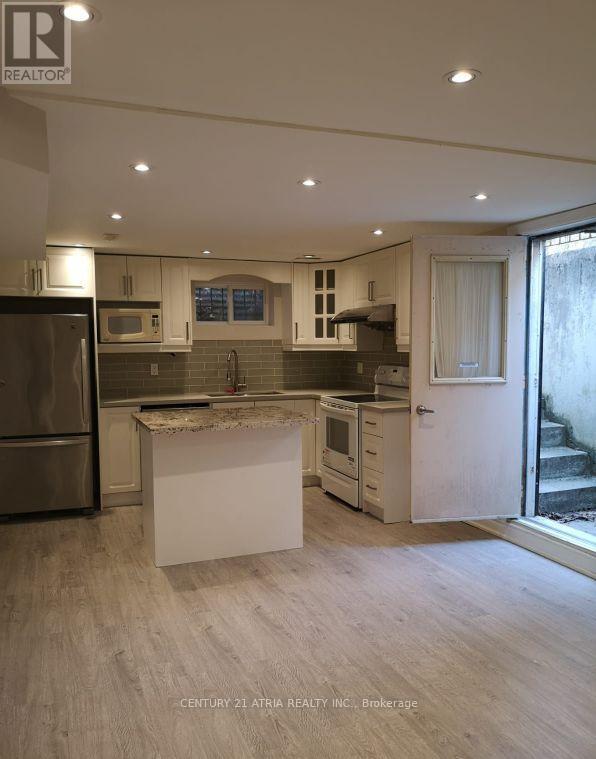 Lower - 46 Willowbrook Road, Markham, Ontario  L3T 4W9 - Photo 4 - N12956894