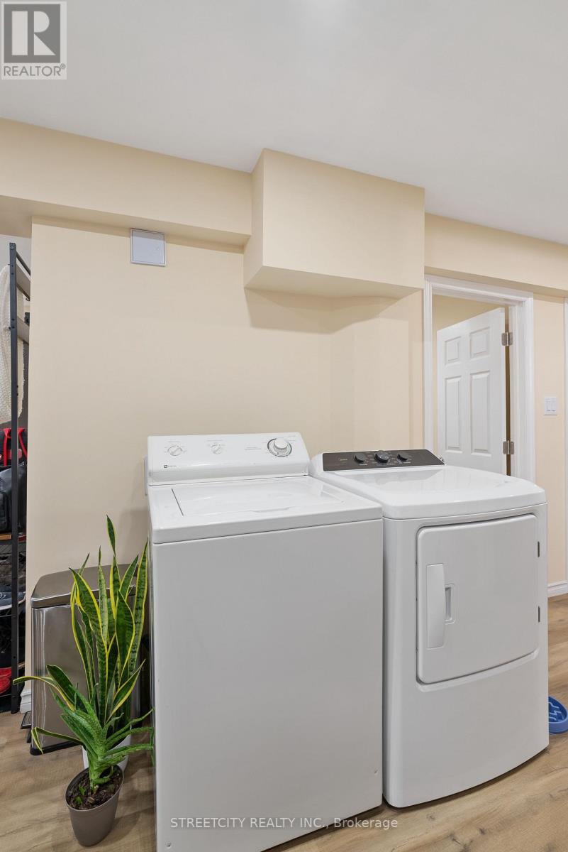 1619 Jubilee Drive, London North, Ontario  N6G 5K4 - Photo 38 - X12845046