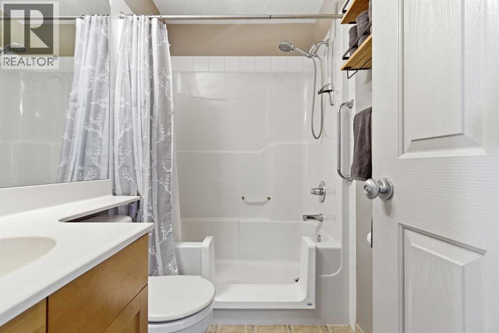 90 Cranberry Square, Calgary, Alberta  T3M 1J5 - Photo 27 - A2297470