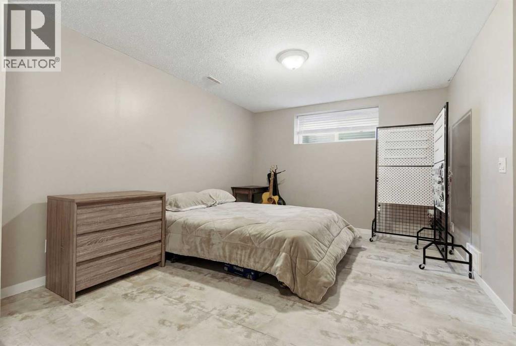 90 Cranberry Square, Calgary, Alberta  T3M 1J5 - Photo 34 - A2297470