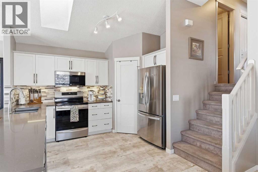 90 Cranberry Square, Calgary, Alberta  T3M 1J5 - Photo 15 - A2297470