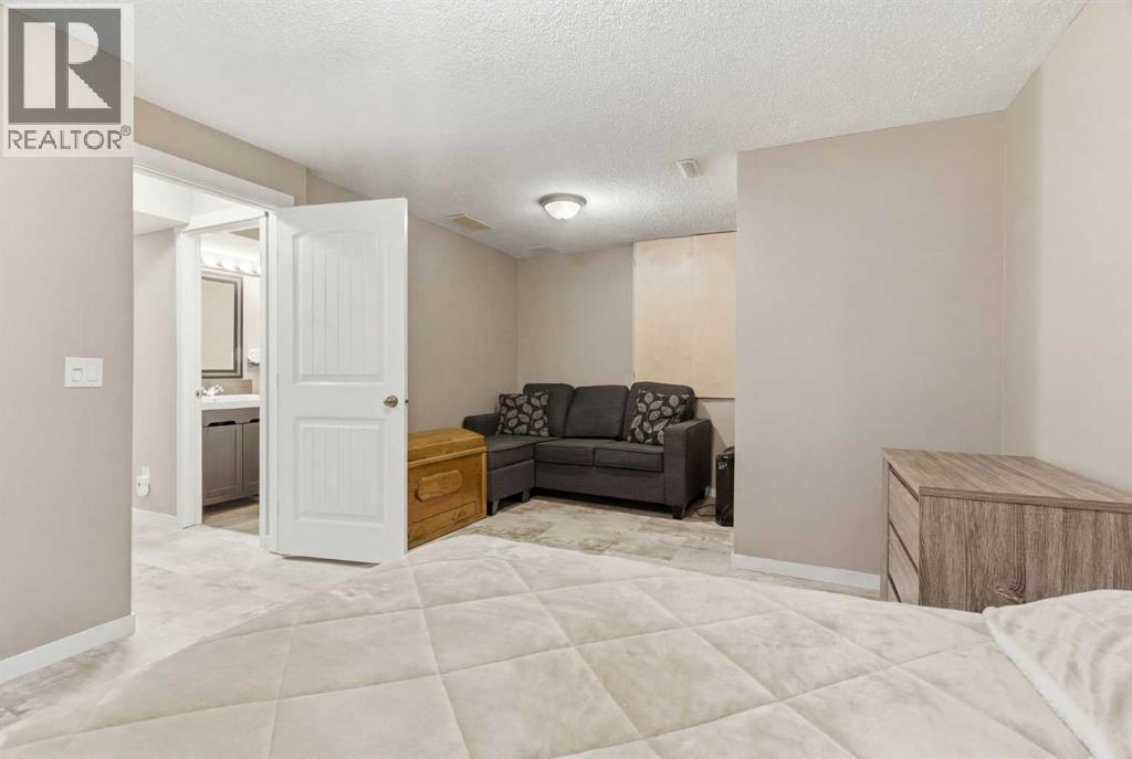 90 Cranberry Square, Calgary, Alberta  T3M 1J5 - Photo 33 - A2297470