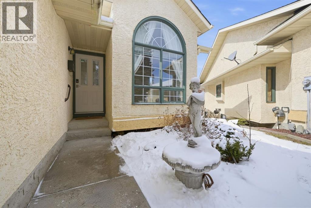 59 Sunlake Close SE, Calgary, Alberta  T2X 3H2 - Photo 2 - A2297719