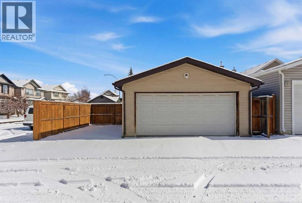 90 Cranberry Square, Calgary, Alberta  T3M 1J5 - Photo 46 - A2297470