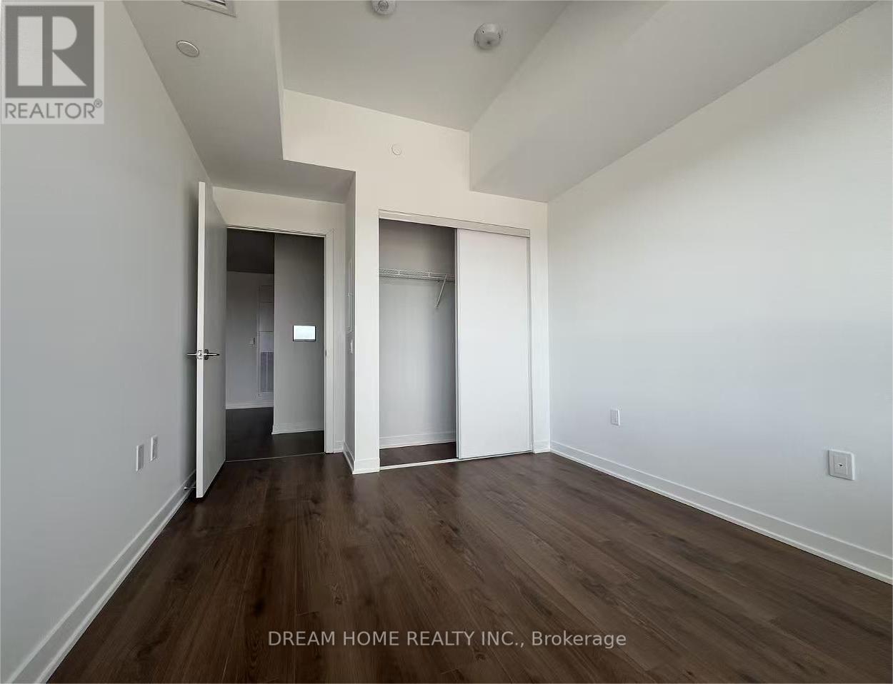 510 - 395 Dundas Street, Oakville, Ontario  L6M 5R8 - Photo 11 - W12956906