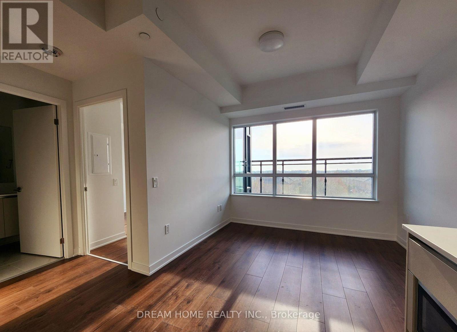 510 - 395 Dundas Street, Oakville, Ontario  L6M 5R8 - Photo 6 - W12956906