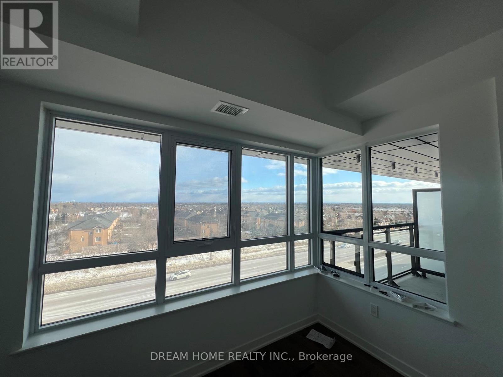 510 - 395 Dundas Street, Oakville, Ontario  L6M 5R8 - Photo 9 - W12956906