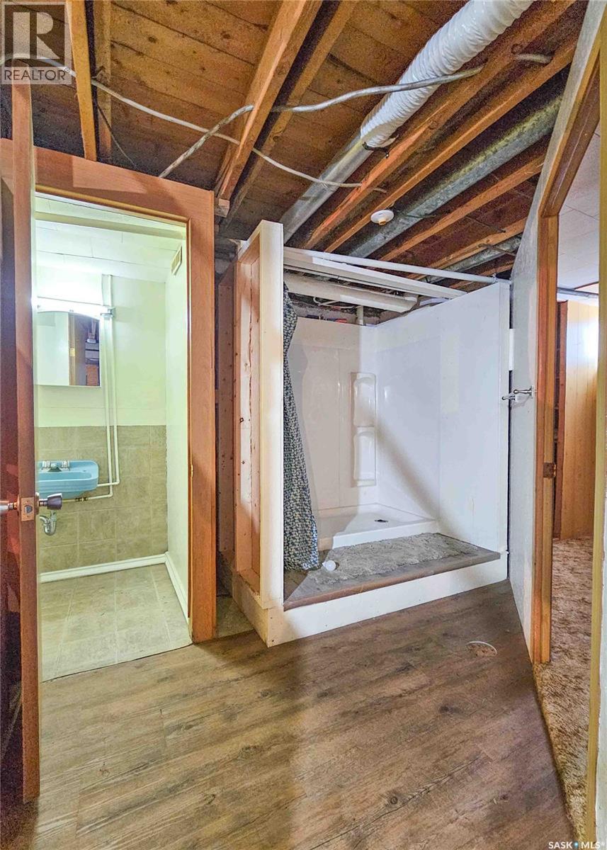 107 3rd Avenue W, Elrose, Saskatchewan  S0L 0Z0 - Photo 27 - SK031963