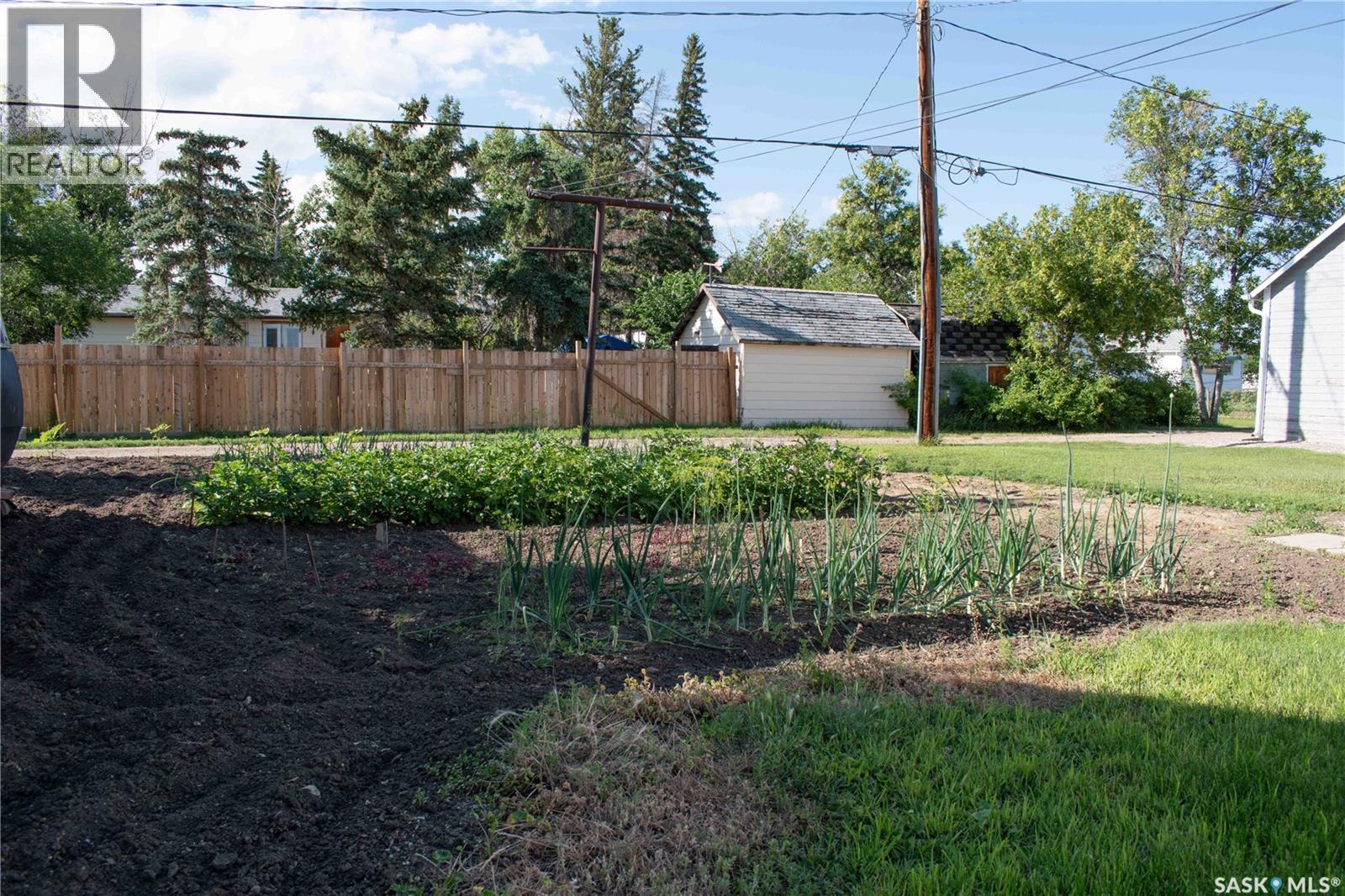 107 3rd Avenue W, Elrose, Saskatchewan  S0L 0Z0 - Photo 5 - SK031963