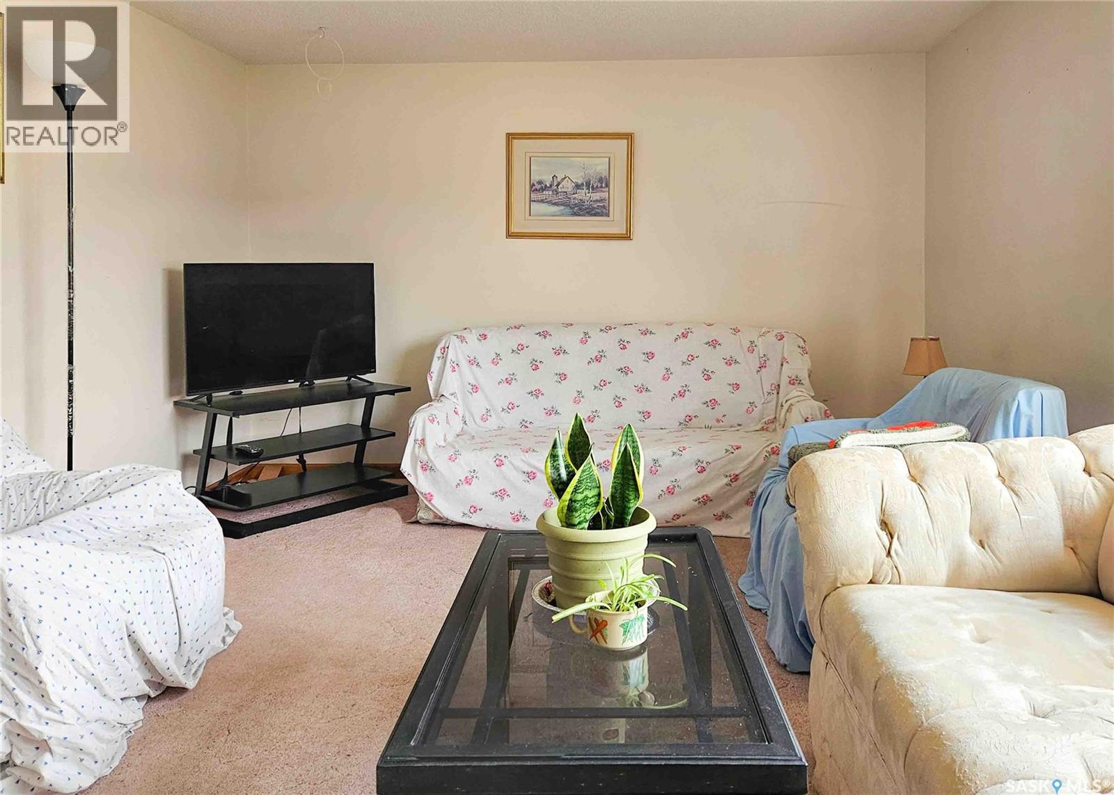 107 3rd Avenue W, Elrose, Saskatchewan  S0L 0Z0 - Photo 9 - SK031963