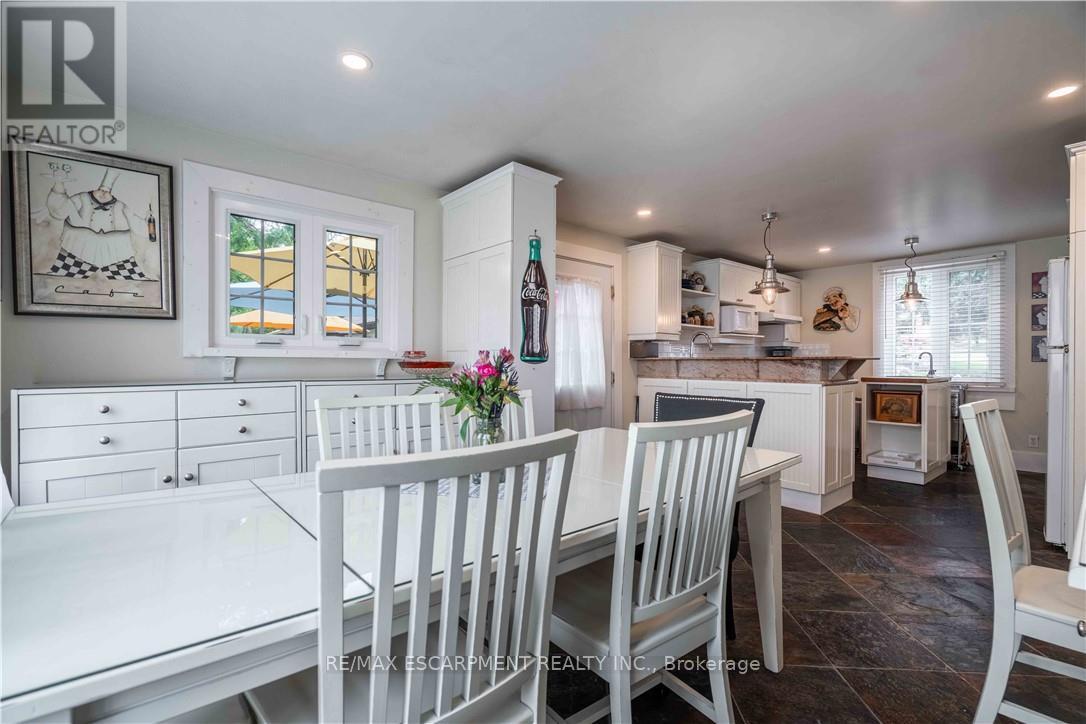 99 Argyle Street N, Haldimand, Ontario  N3W 1B8 - Photo 11 - X12956900