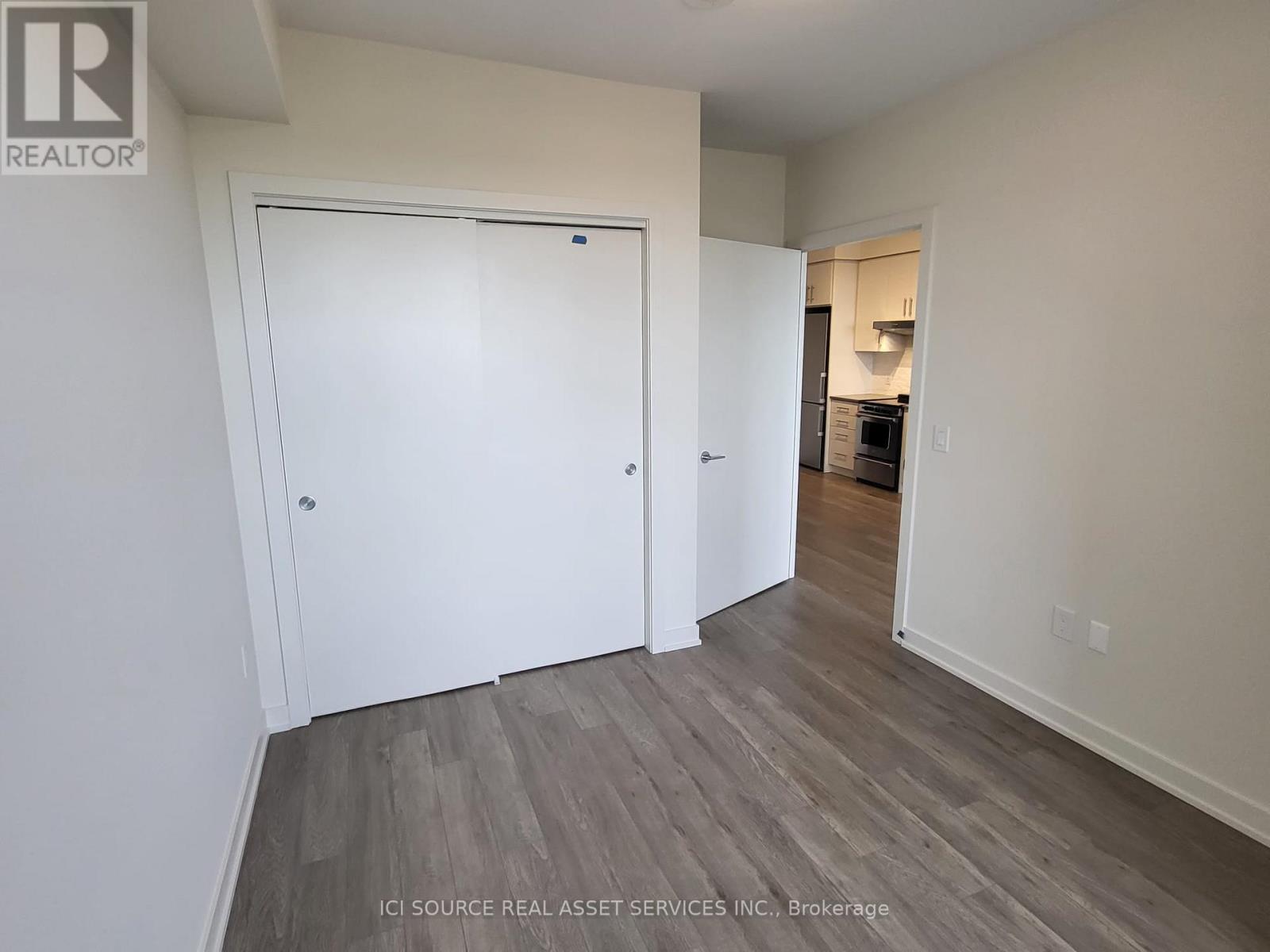 1122 - 212 King William Street, Hamilton, Ontario  L8R 0A6 - Photo 11 - X12956908