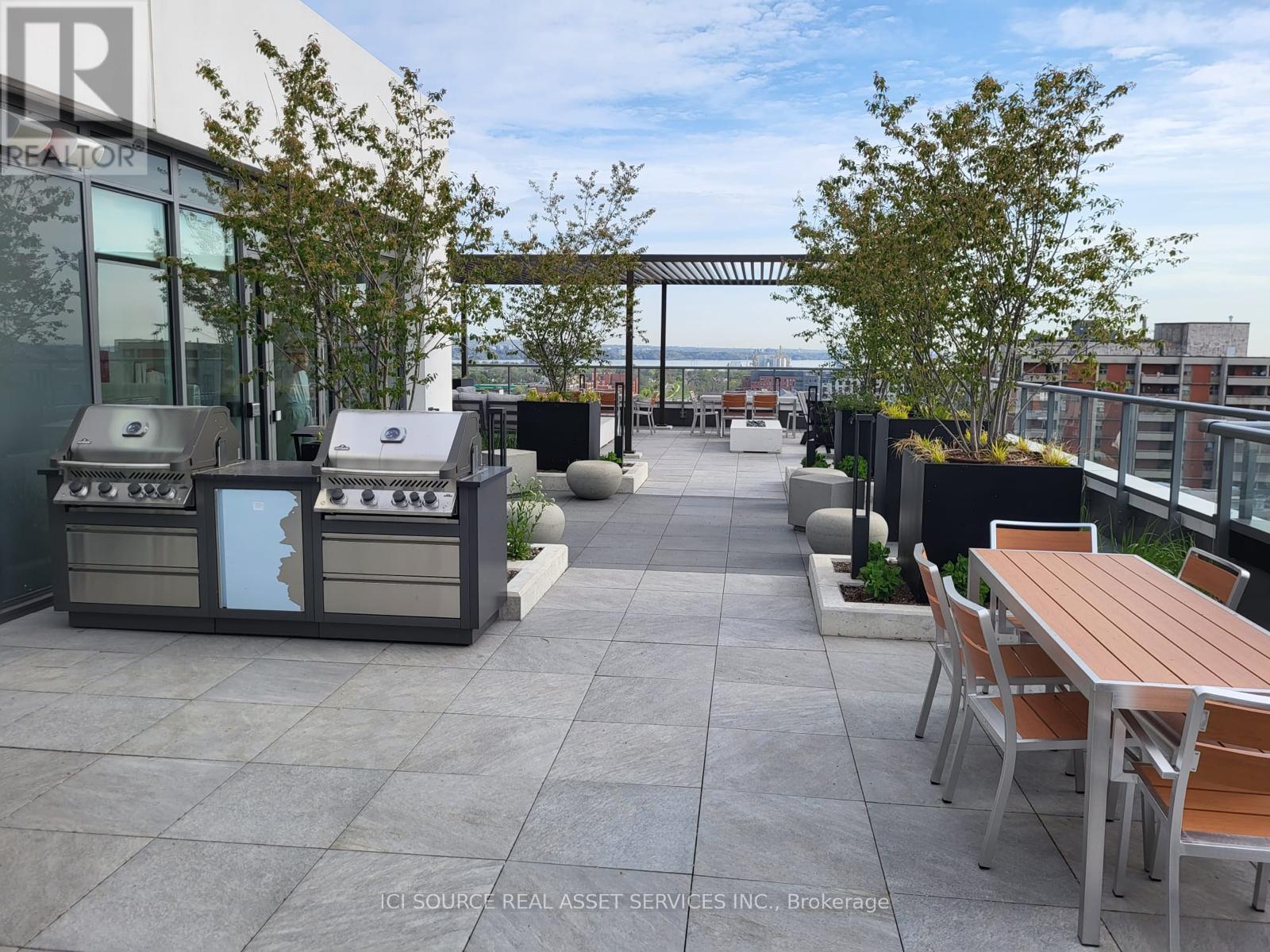 1122 - 212 King William Street, Hamilton, Ontario  L8R 0A6 - Photo 18 - X12956908