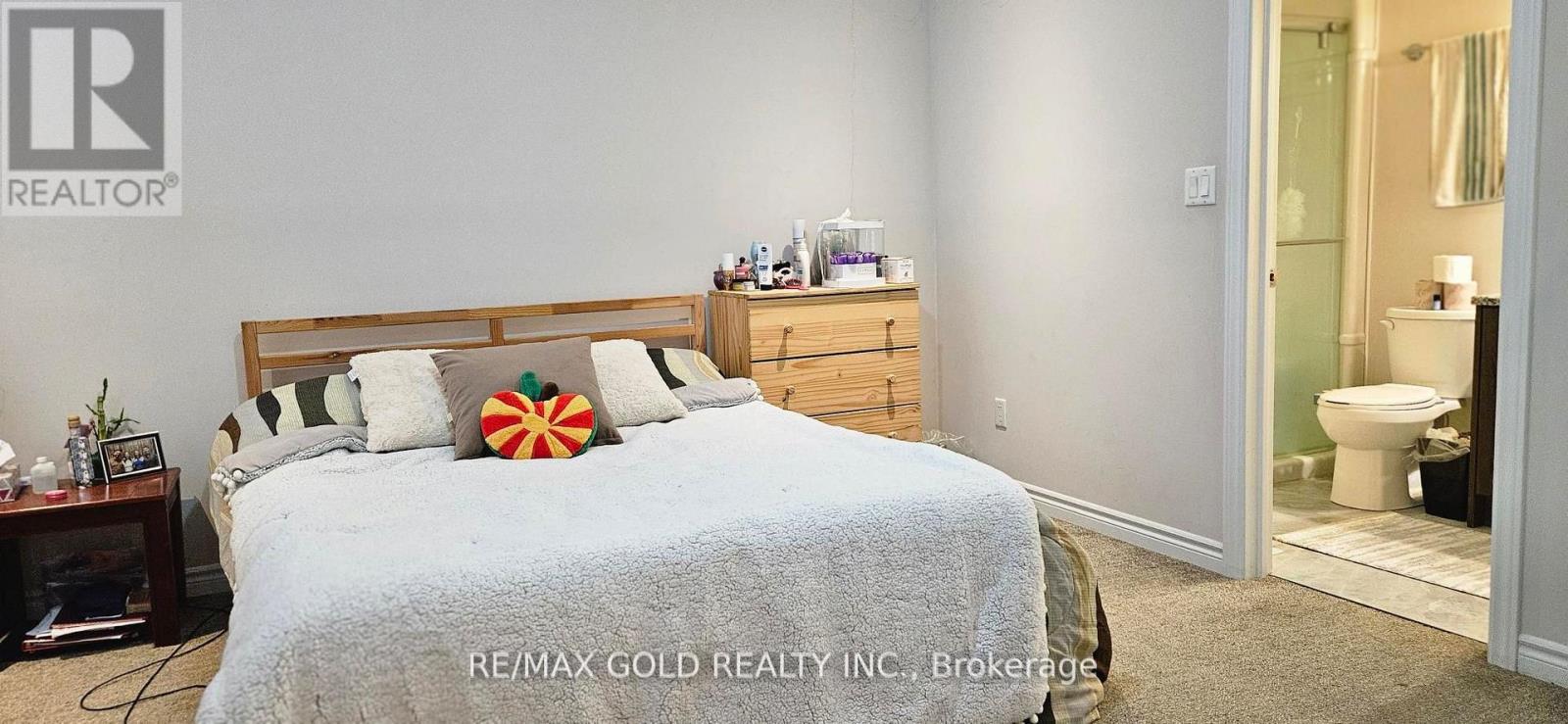 Upper - 350 Luella Street, Kitchener, Ontario  N2H 2J4 - Photo 10 - X12956926