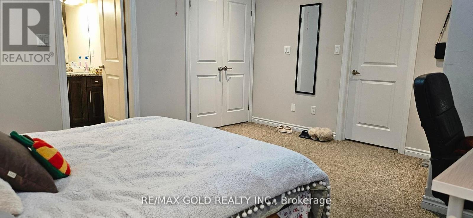 Upper - 350 Luella Street, Kitchener, Ontario  N2H 2J4 - Photo 11 - X12956926