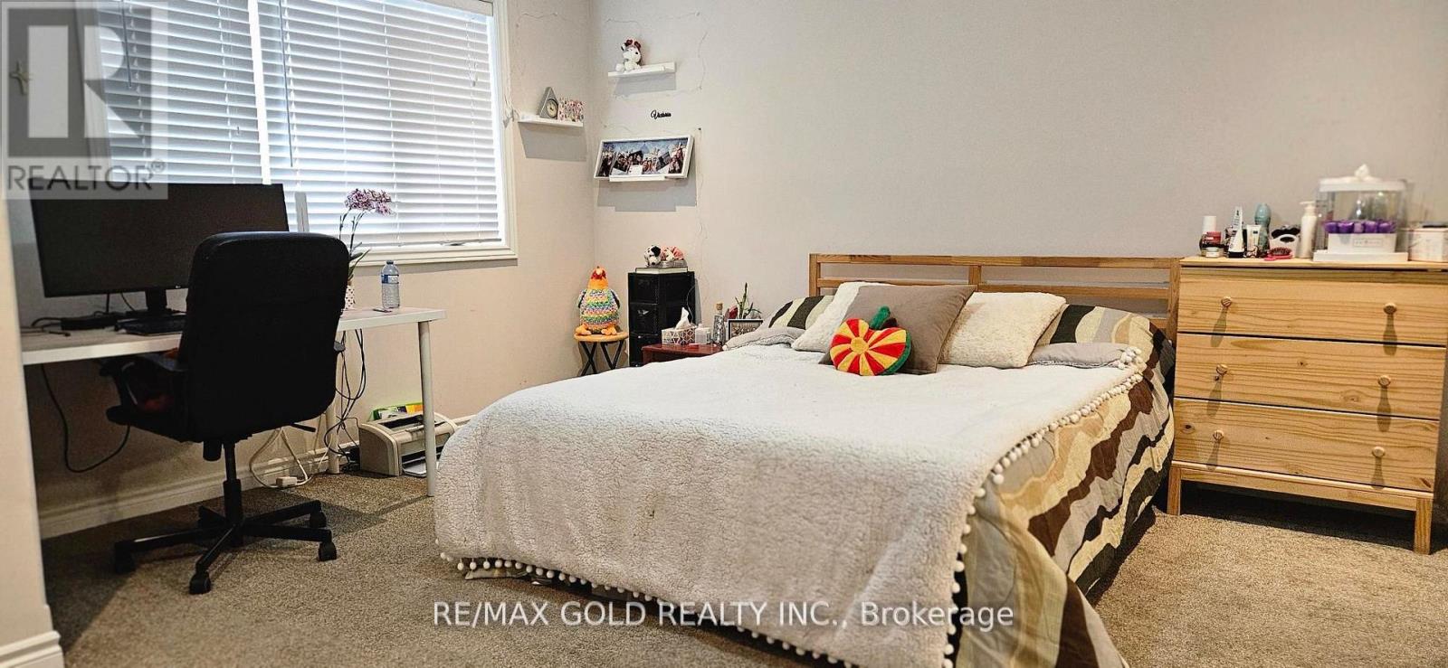 Upper - 350 Luella Street, Kitchener, Ontario  N2H 2J4 - Photo 14 - X12956926