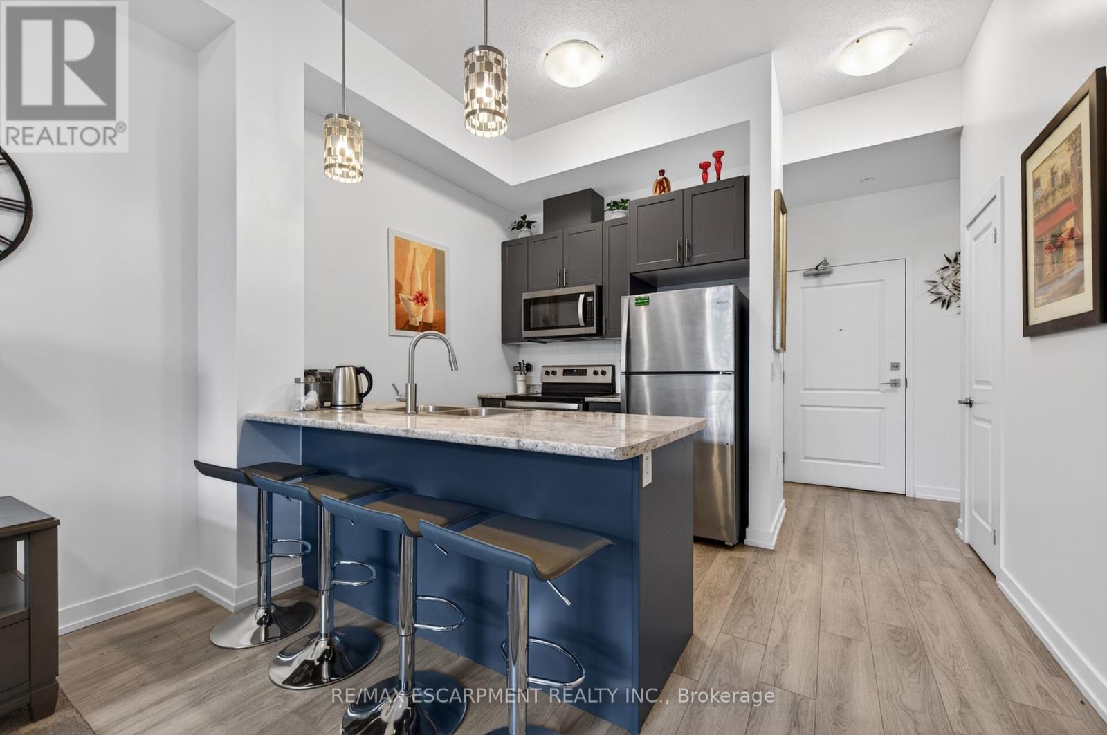 638 - 5055 Greenlane Road, Lincoln, Ontario  L0R 1B3 - Photo 2 - X12956932