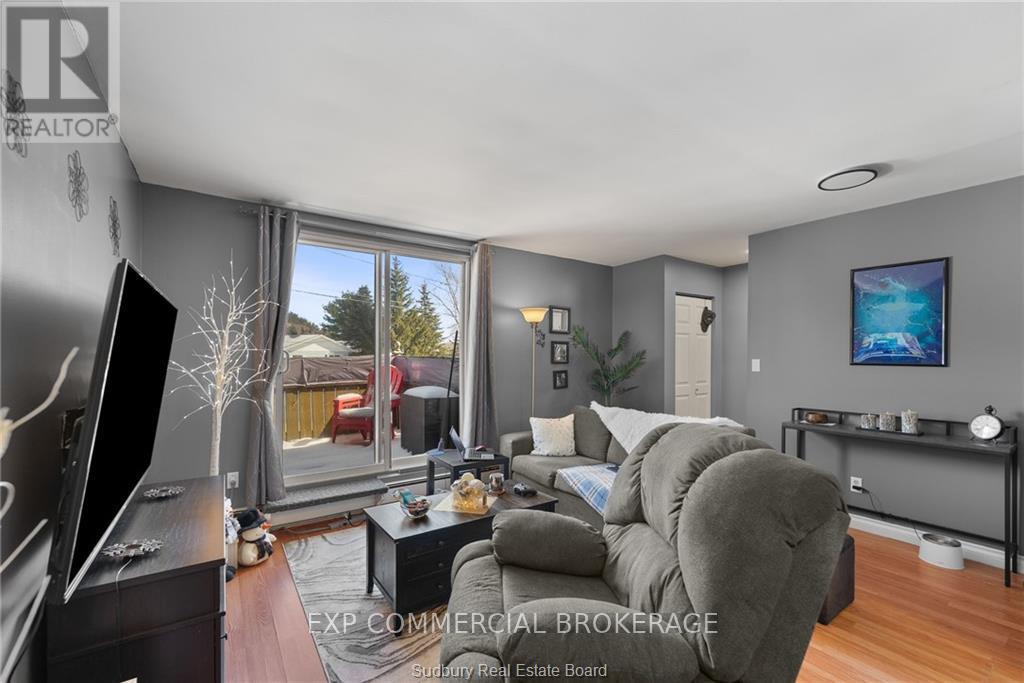 29 Laren Street, Greater Sudbury (Sudbury), Ontario  P0M 3C0 - Photo 31 - X12956936