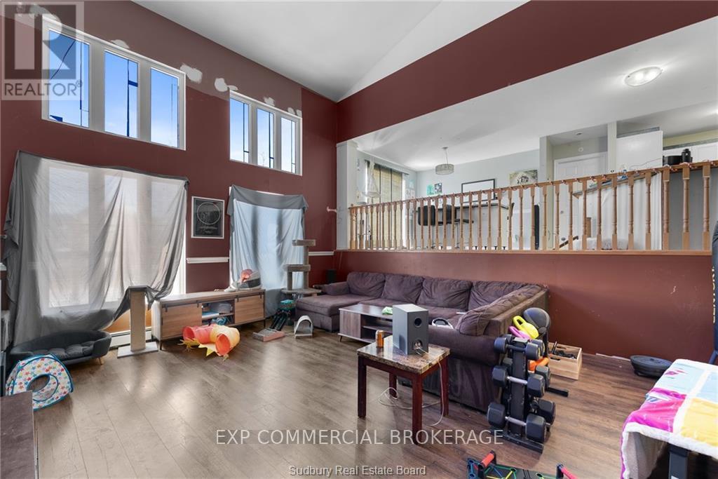 29 Laren Street, Greater Sudbury (Sudbury), Ontario  P0M 3C0 - Photo 7 - X12956936