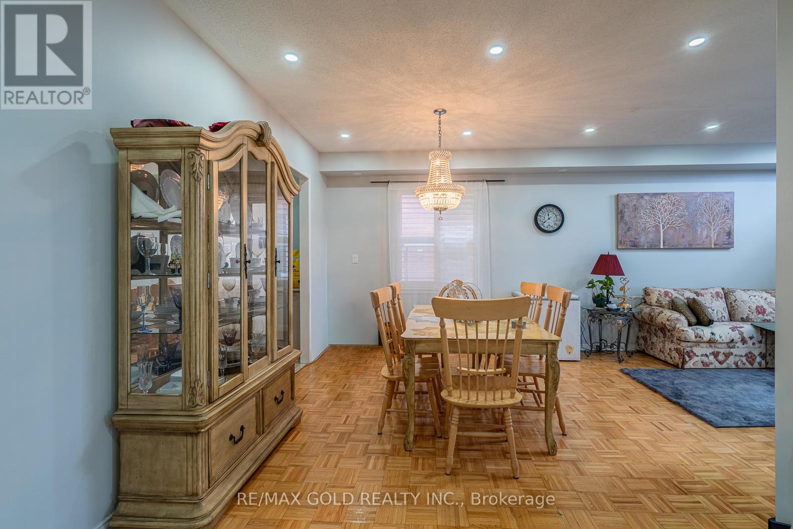 10 Sugarcane Avenue, Brampton, Ontario  L6R 3C8 - Photo 4 - W12953872