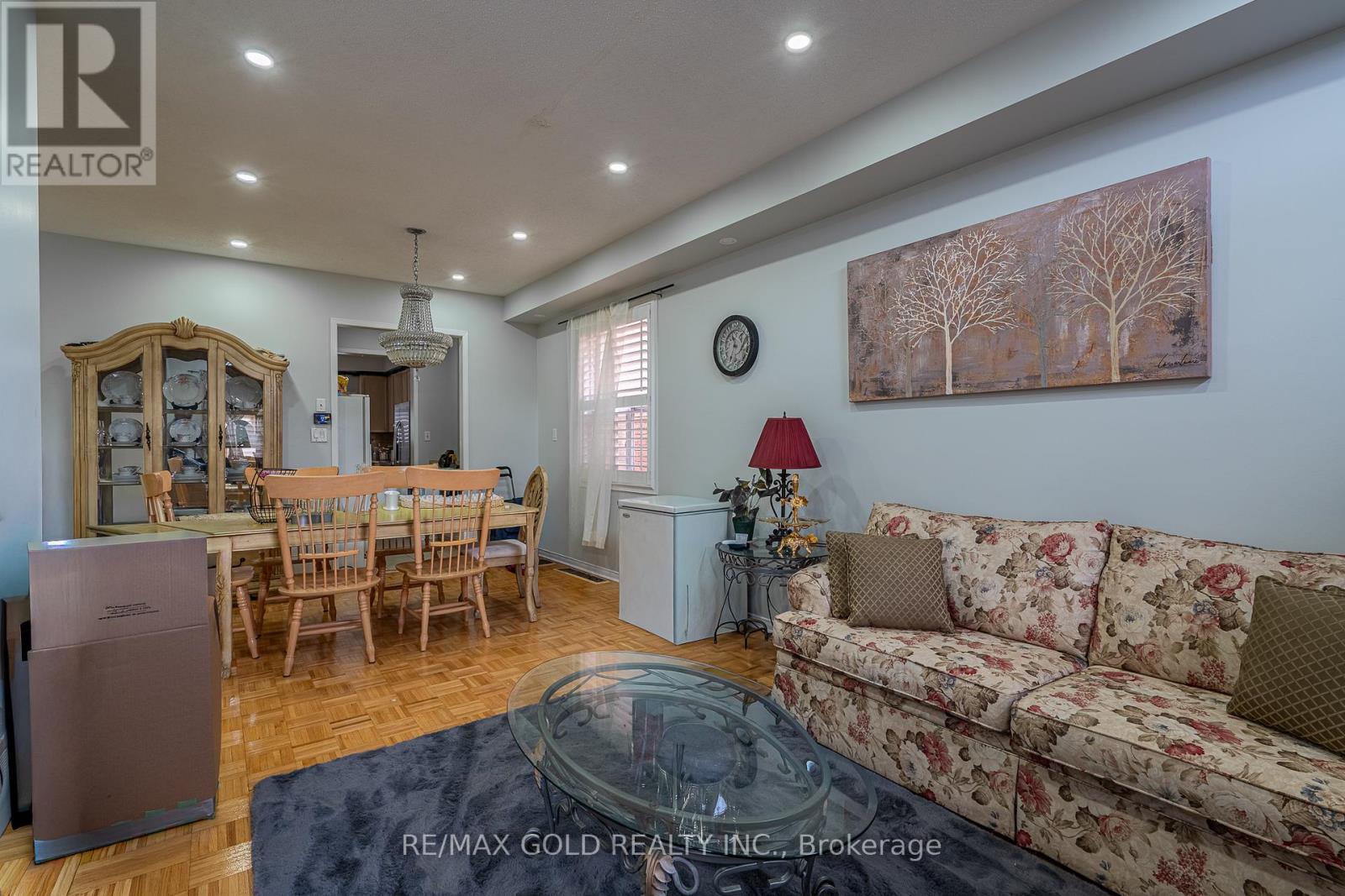 10 Sugarcane Avenue, Brampton, Ontario  L6R 3C8 - Photo 6 - W12953872